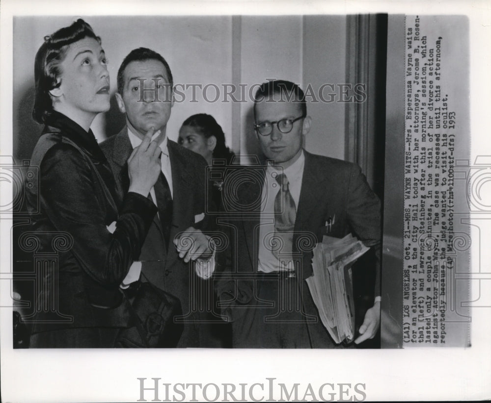 1953 Press Photo Mrs. Esperanza Wayne during her divorce hearings - Historic Images