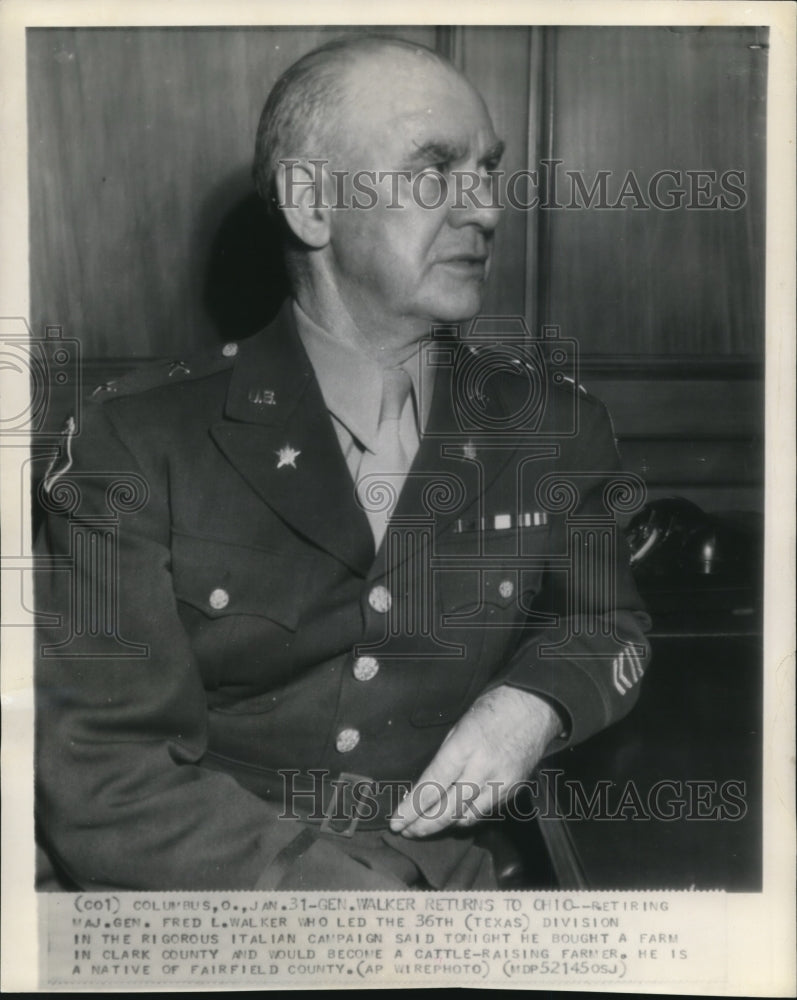 1946 Press Photo Maj. Gen. Fred L. Walker on life after retirement - Historic Images