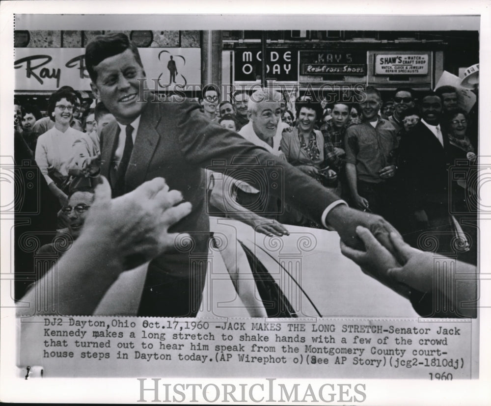 1960 Press Photo Sen.Jack Kennedy Shake Hands with the Crowd in Dayton - Historic Images