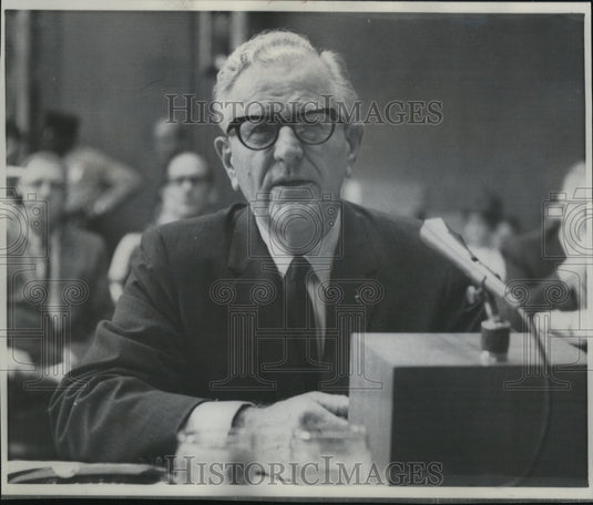 1968 Press Photo Sen Gordon Allott testifies before Senate Judiciary Committee - Historic Images