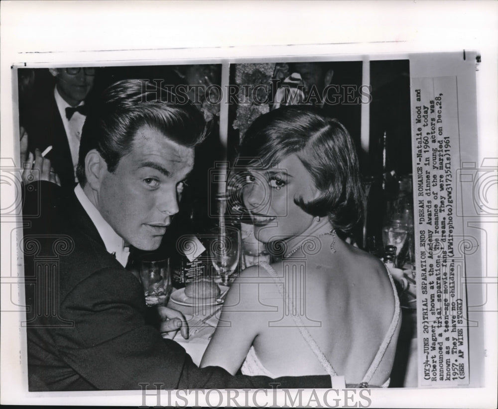 1961 Wire Photo Ms.Wood&amp;Mr.Wagner in Academy awards dinner got trial separation - Historic Images