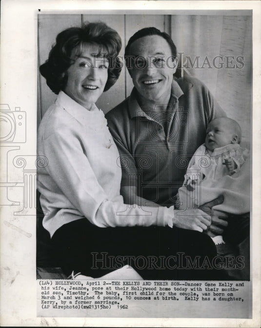 1962 Wire Photo Gene&Jeanne Kelly's month old son, Timothy their Hollywood home - Historic Images