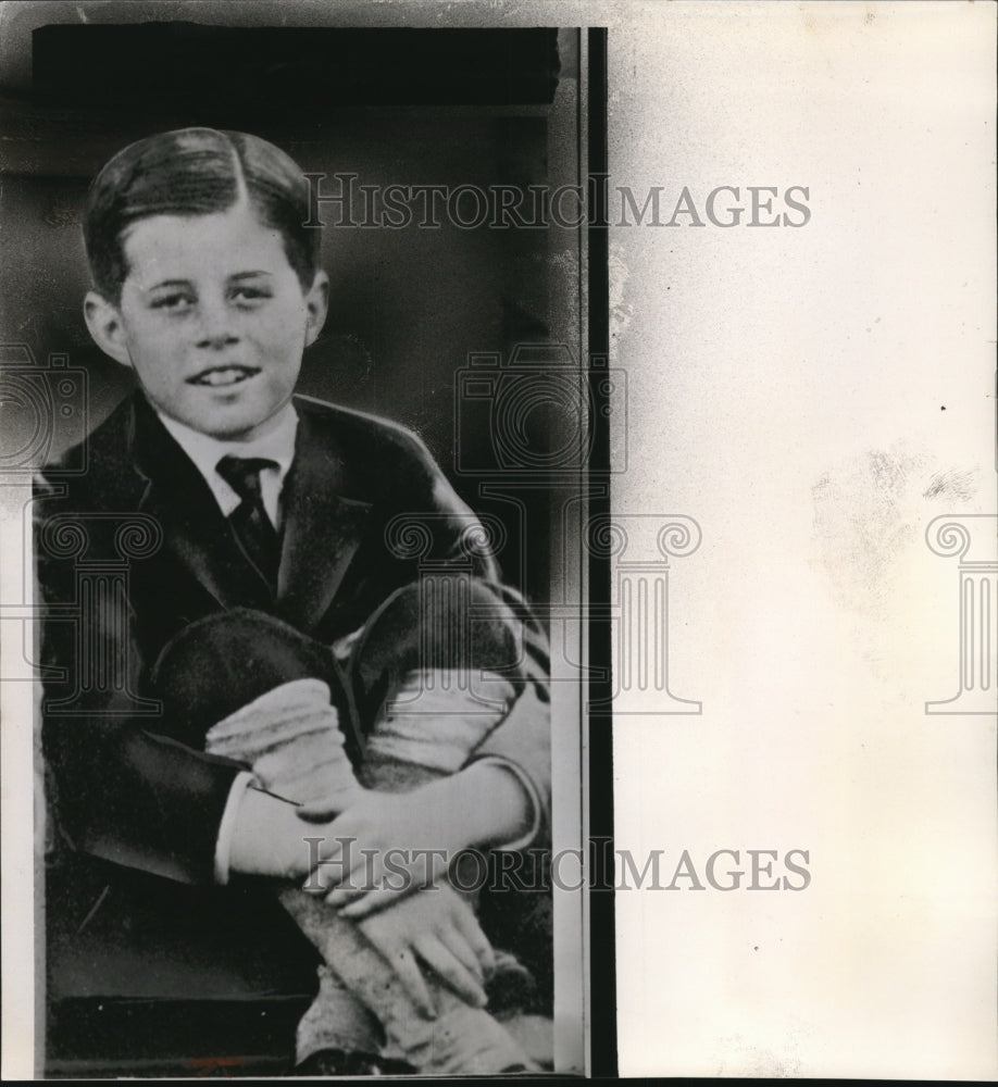 1963 Press Photo The eight year old John F. Kennedy in Brookline Massachusetts - Historic Images