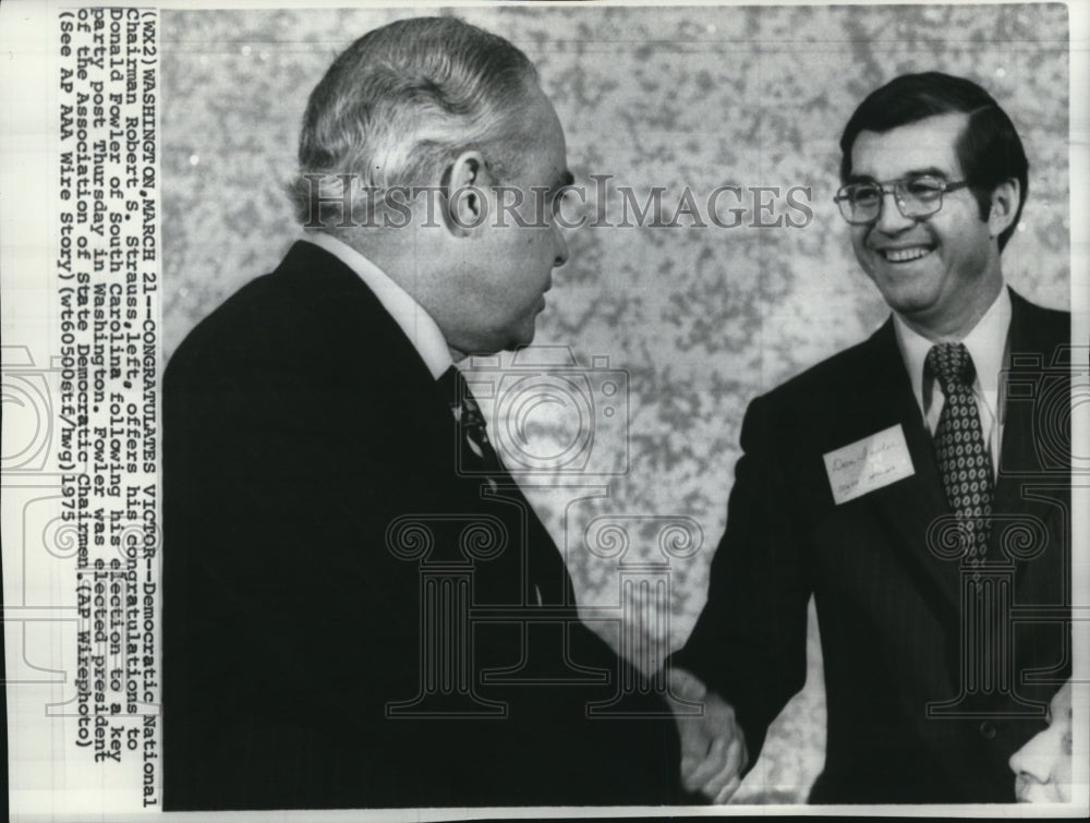 1975 Press Photo Democratic National Chairman Robert S. Strauus - Historic Images