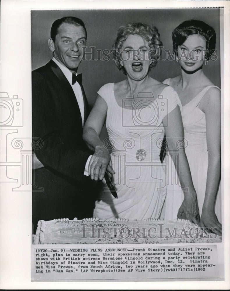 1962 Press Photo Frank Sinatra, Juliet Prowse and Hermione Gingold - Historic Images