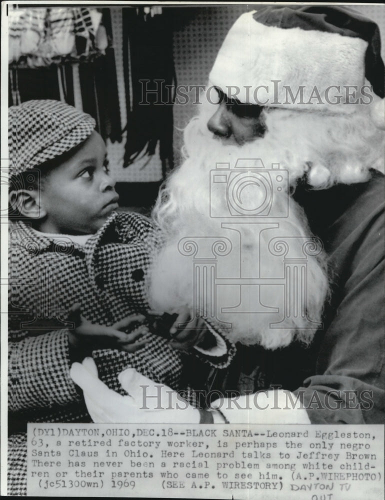 1969 Press Photo Black Santa Claus, Leonard Eggleston - Historic Images