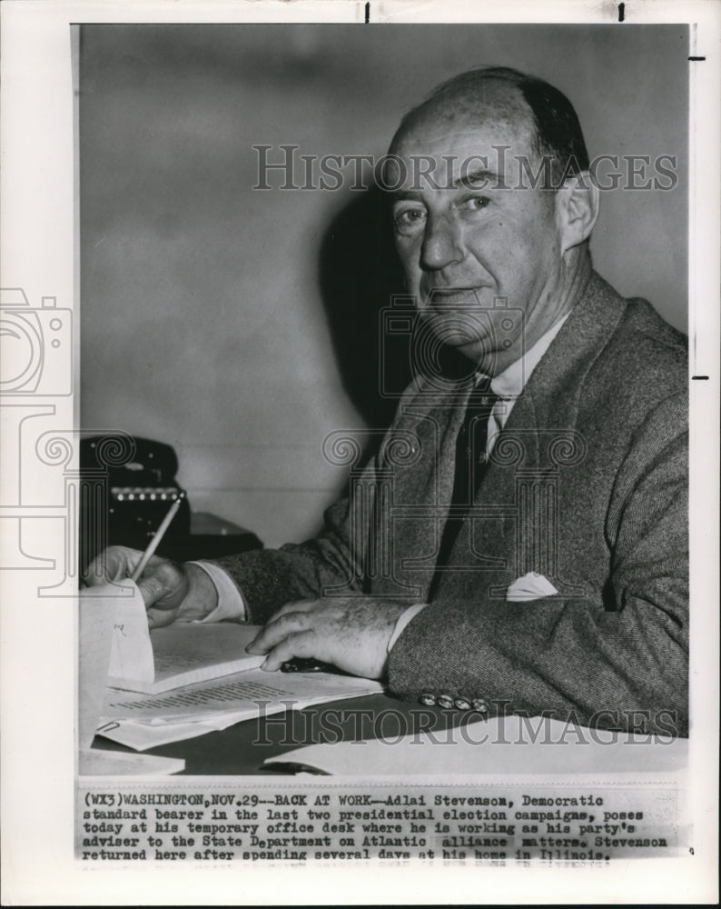 1951 Press Photo Stevenson back at work as his party&#39;s adviser - Historic Images