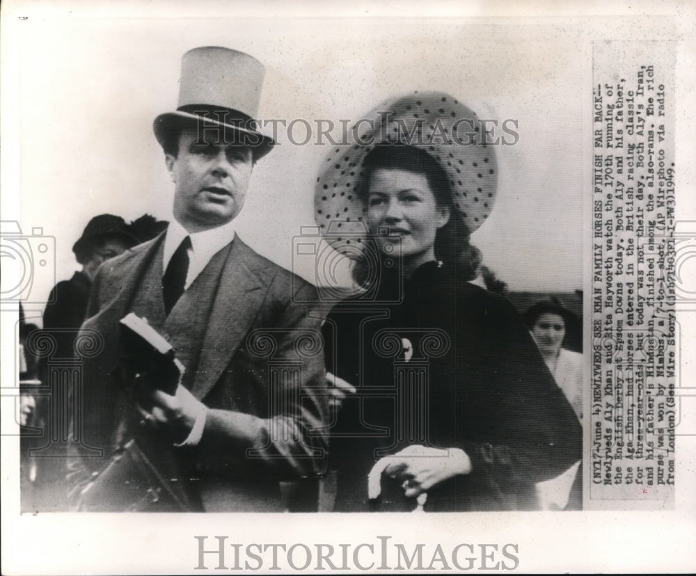 1949 Press Photo Aly Khan and wife actress Rita Hayworth at the English Derby - Historic Images