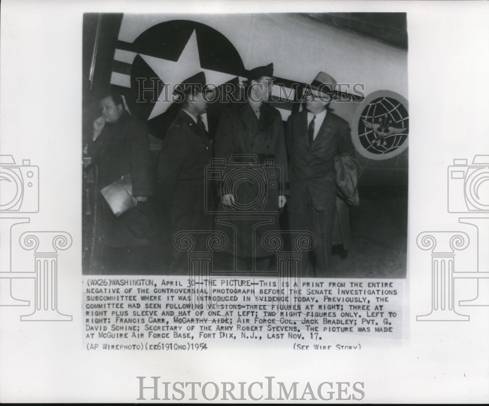 1954 Press Photo Senate Investigations Subcommittee&#39;s photo evidence - Historic Images