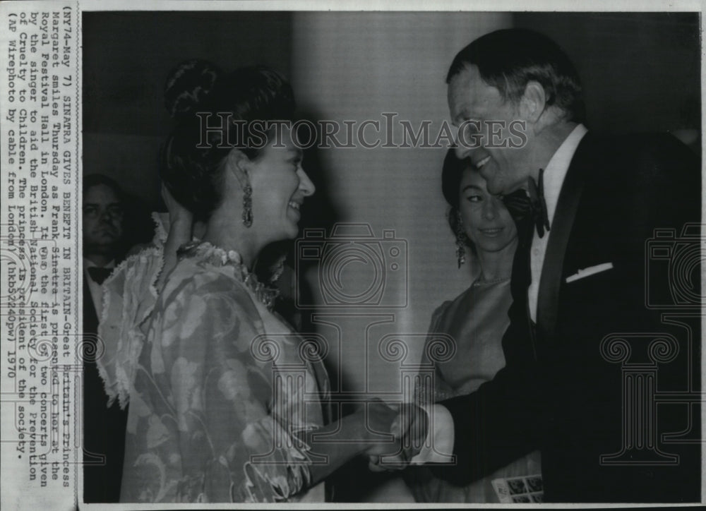 1970 Press Photo Britain&#39;s Princess Margaret &amp; Frank Sinatra at Royal Festival - Historic Images