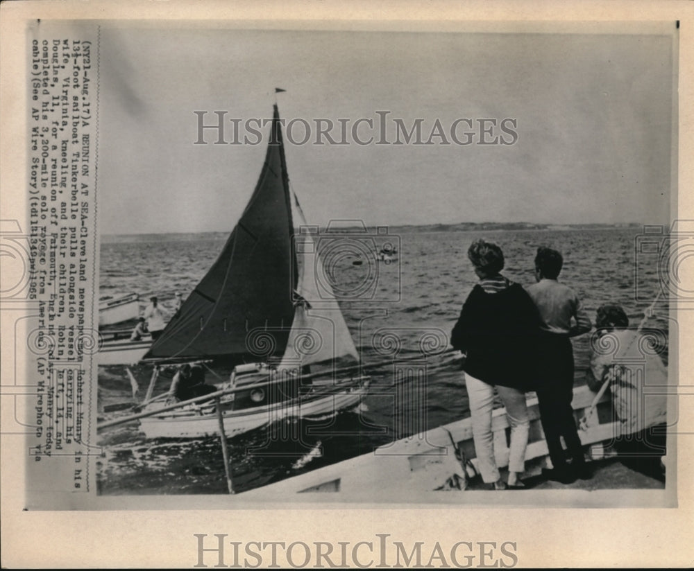 1965 Press Photo The sailboat Tinkerbellle with Robert Manry - Historic Images