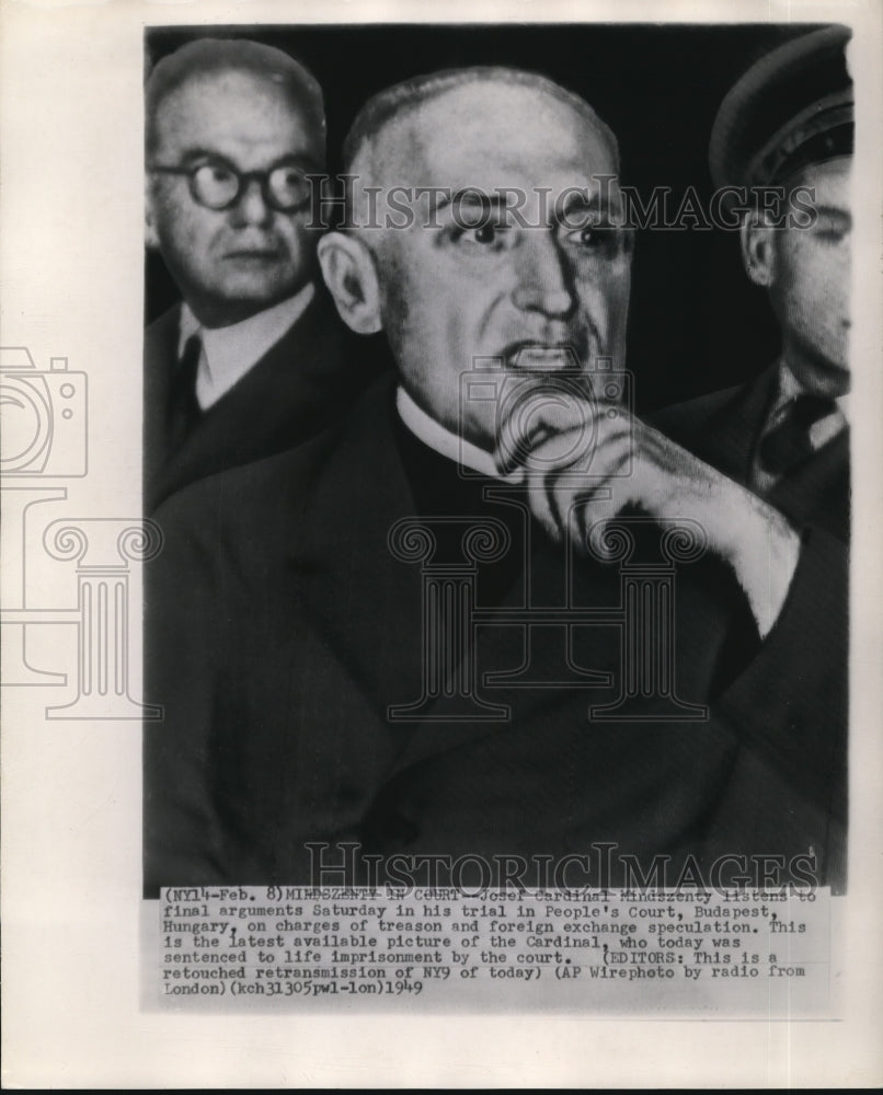 1949 Press Photo Josef Cardinal Mindszenty in trial for treason in Budapest, Hun - Historic Images