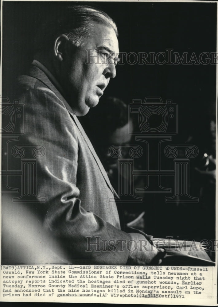 1971 Press Photo Russell Oswald, State Commissioner of Corrections - Historic Images