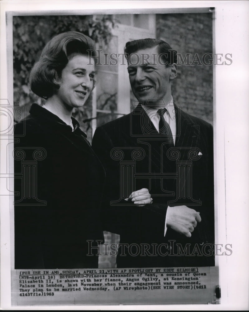 1963 Press Photo Engagement of Princess Alexandra&Ogilvy at Kensington Palace - Historic Images