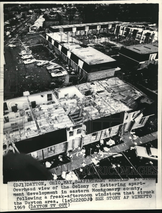 1969 Press Photo Colony Of Kettering apartment in eastern Montgomery wrecked - Historic Images