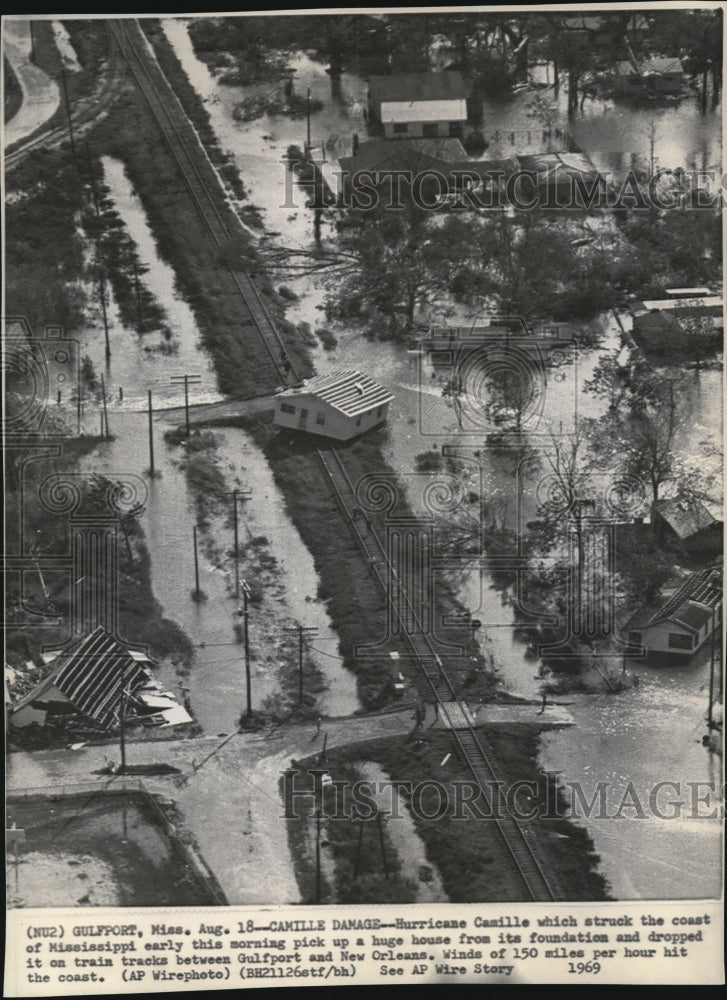 1969 Press Photo Huge house between Gulfport &amp; New Orleans picked&amp; drop by Celia - Historic Images