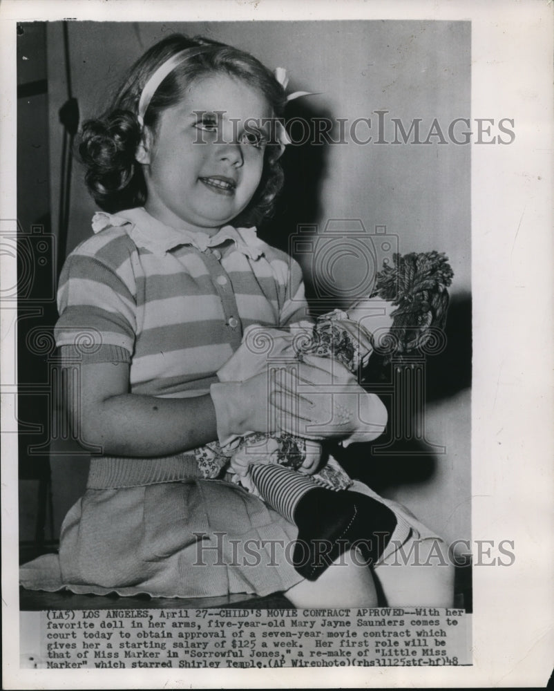 1948 Press Photo M.J. Saunders in court to get approval of 7 year movie contract - Historic Images