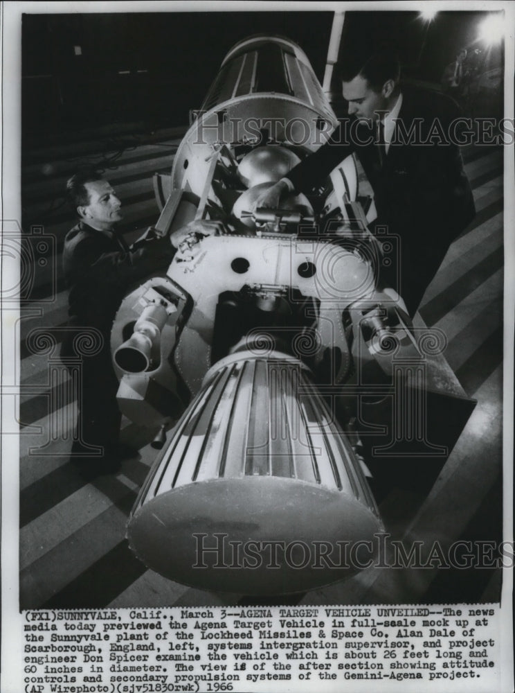 1966 Press Photo The news media previewed the Agena Target Vehicle - Historic Images