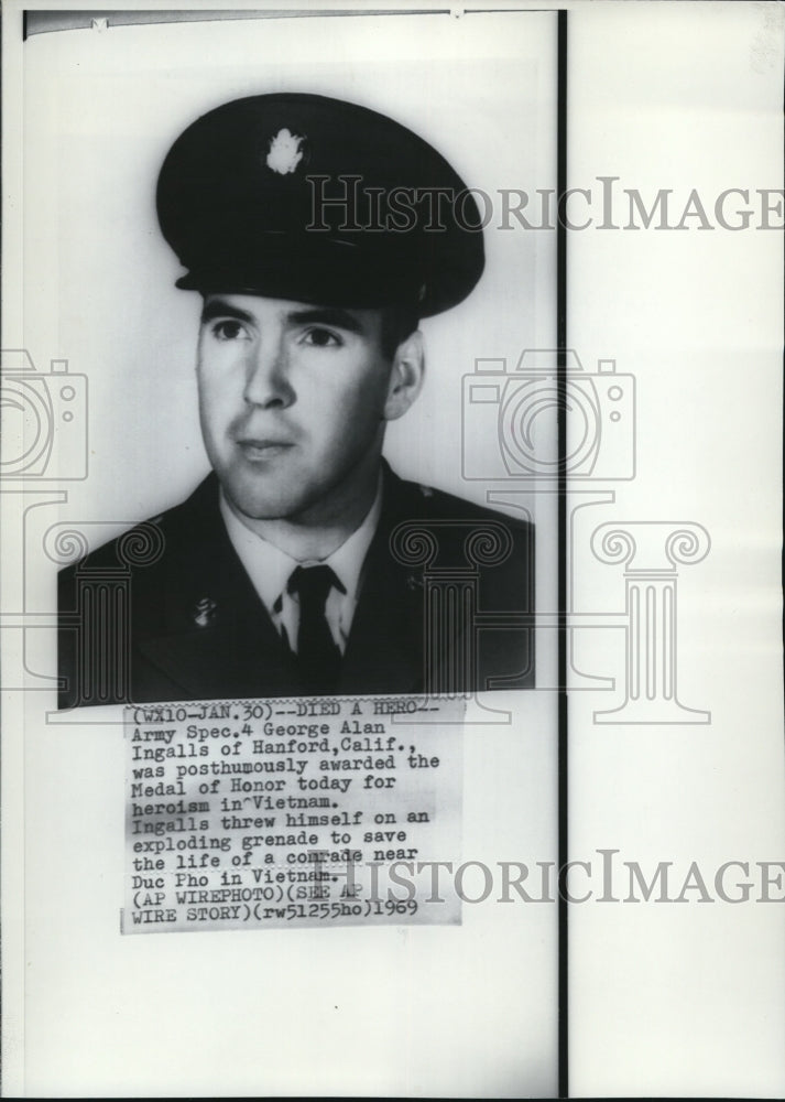 1969 Press Photo Army Spec 4 George Alan Ingalls awarded the Medal of Honor - Historic Images