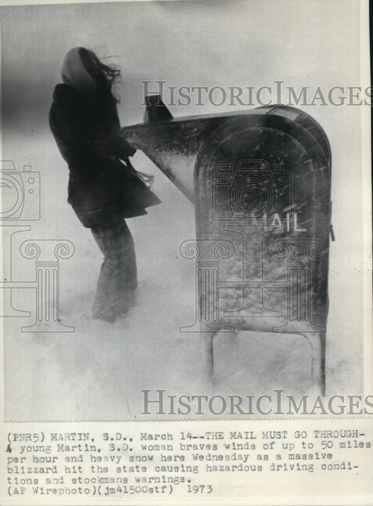 1973 Press Photo Blizzard of 50 miles per hour & heavy snow hits Martin, SD - Historic Images
