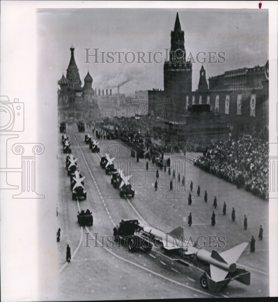 1963 Press Photo The missile parade at the Red Square in Moscow - Historic Images