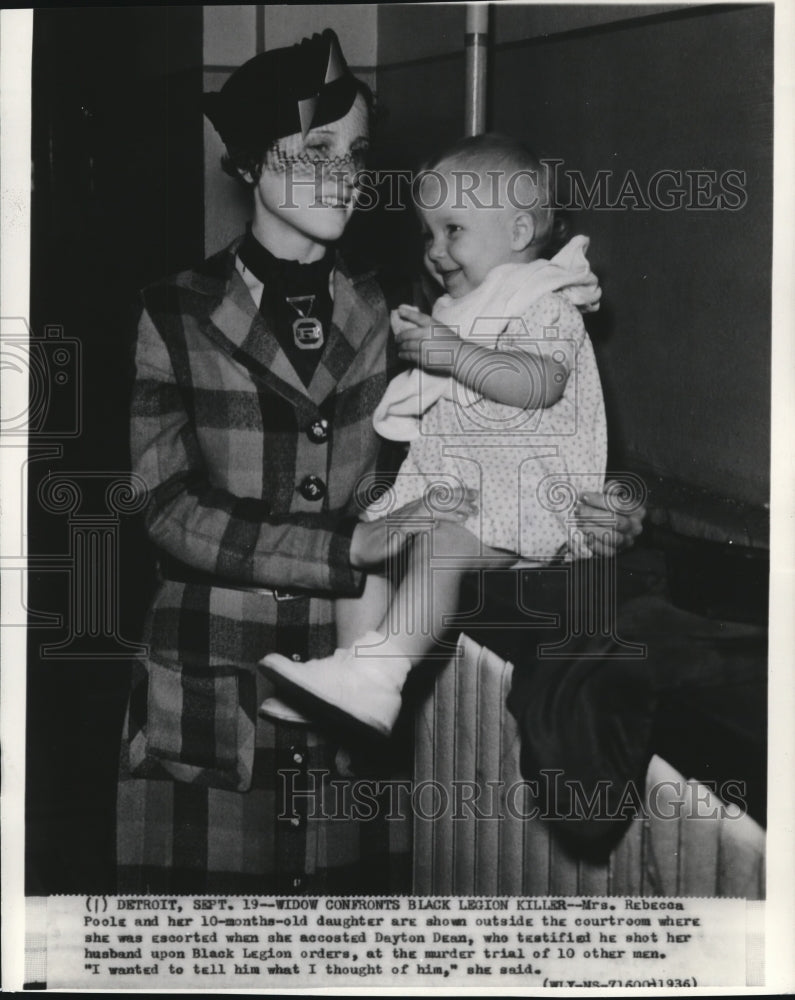 1936 Press Photo Mrs. Rebecca Poole and Her Daughter Shown Outside Courtroom - Historic Images