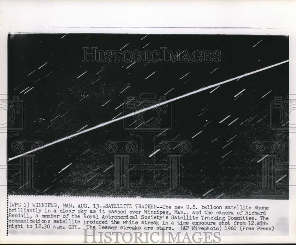 1962 Press Photo The U.S.balloon satellite  passes over the Winnipeg - Historic Images