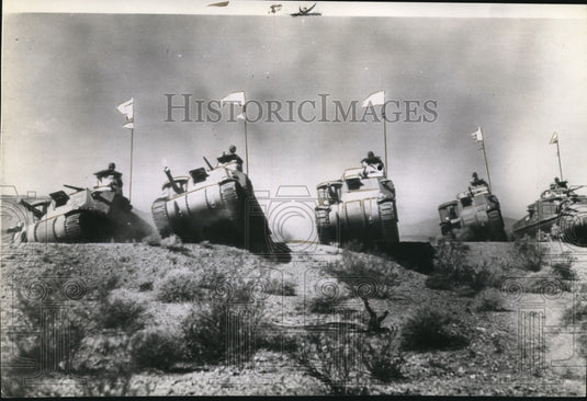 1942 Press Photo These fast, hard-hitting M-3 medium tank are among those that - Historic Images