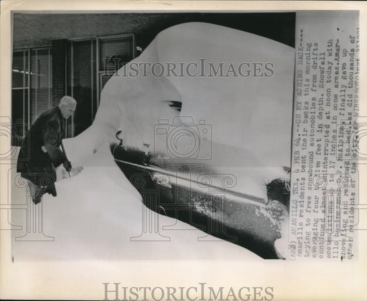 1964 Wire Photo The snowbound automobile in Amarillo Texas - cvw09877 - Historic Images