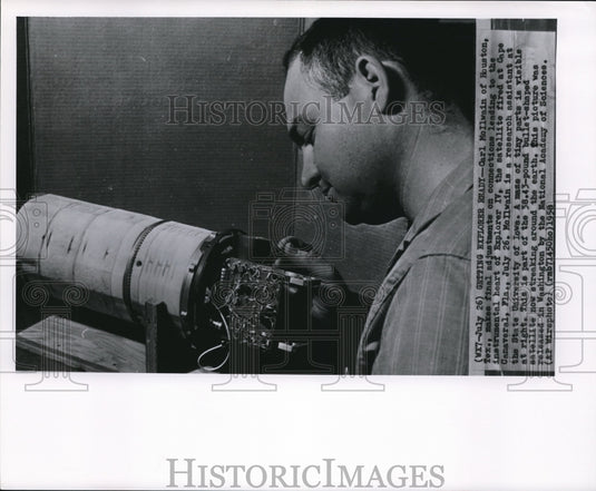 1958 Press Photo Carl McIlwan makes the final adjustments on Explorer IV - Historic Images