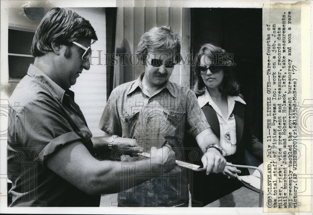 1977 Press Photo Joan Milleer, Piping Systems vice president and treasurer - Historic Images