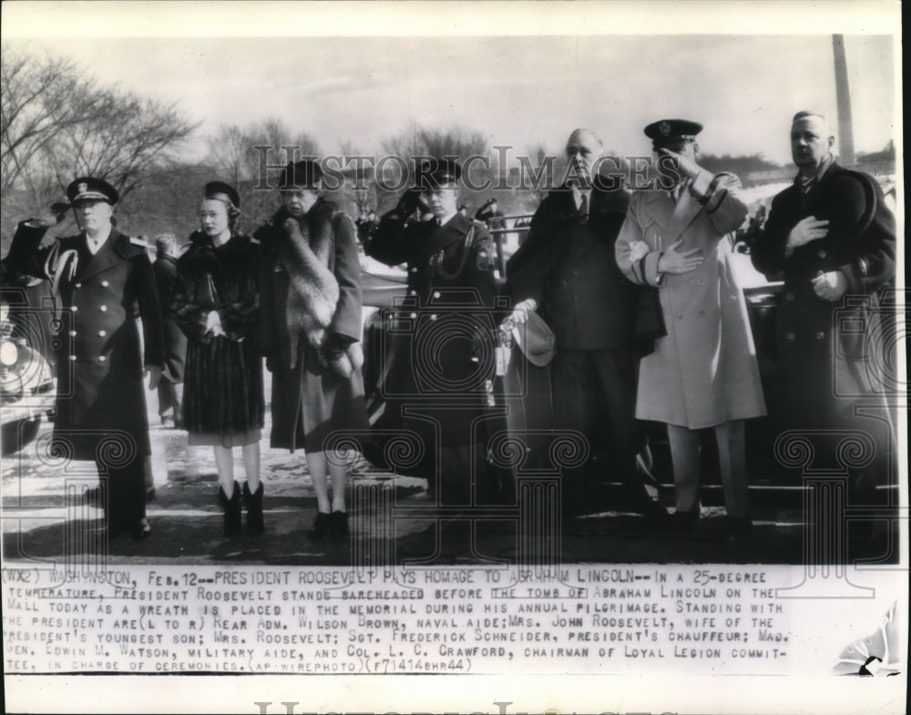 1944 Press Photo Pres. Roosevelt pays homage to Lincoln at the mall - Historic Images