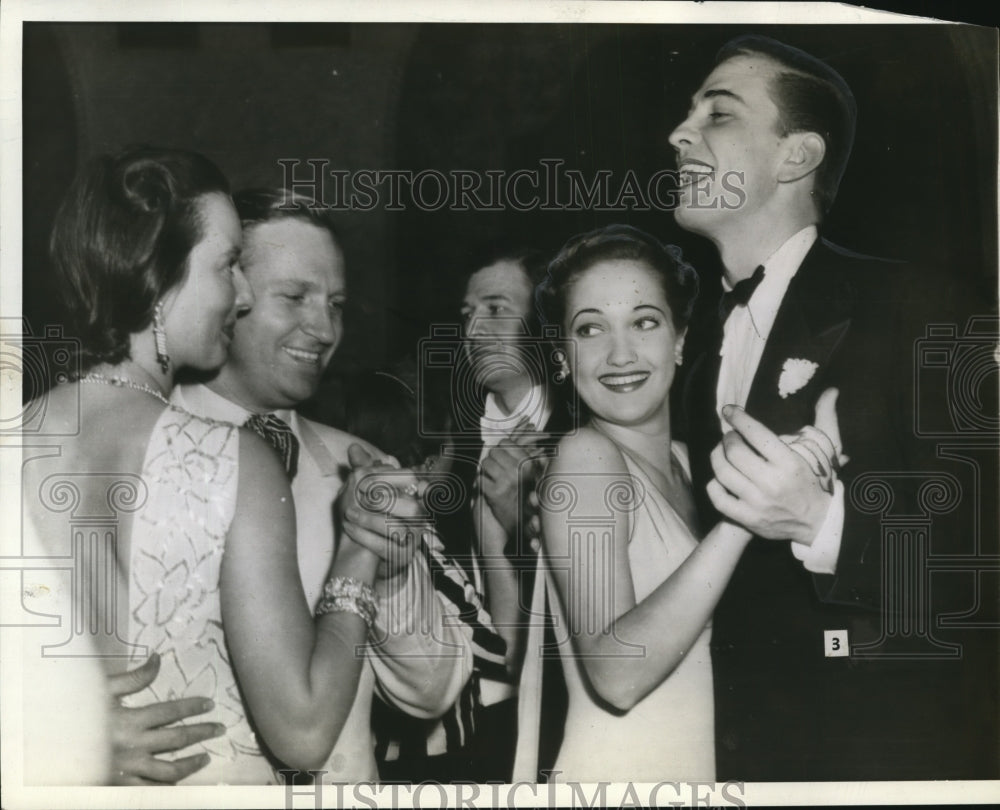 1940 Wire Photo Franklin Roosevelt Jr. and Dorothy Lamour - cvw10150 - Historic Images