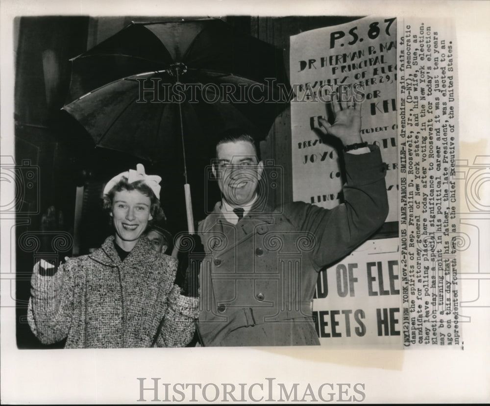 1954 Press Photo A drenching rain fails to dampen the spirits of Re. Franklin D. - Historic Images