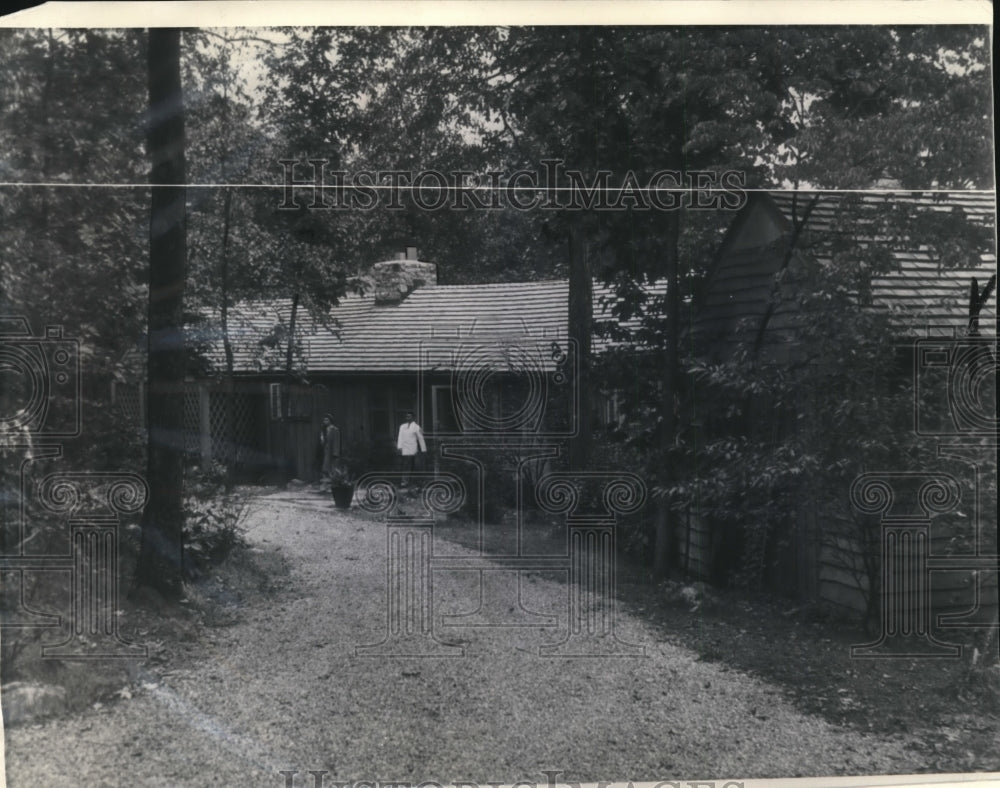 1945 Press Photo View from Shangri La of Pres. Roosevelt opened for reporters - Historic Images