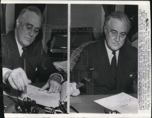 1941 Press Photo Pres. Roosevelt puts final touch on Lease-Lend Bill using 6pens - Historic Images