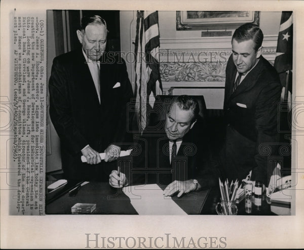 1963 Press Photo Gov. Rhodes signs Indrustrial expansion billi in Ohio ...