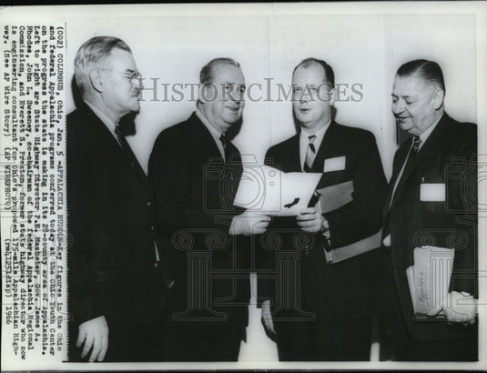 1966 Press Photo Key figures&Fed. Appalachia prog. conferred at Ohio YouthCenter - Historic Images