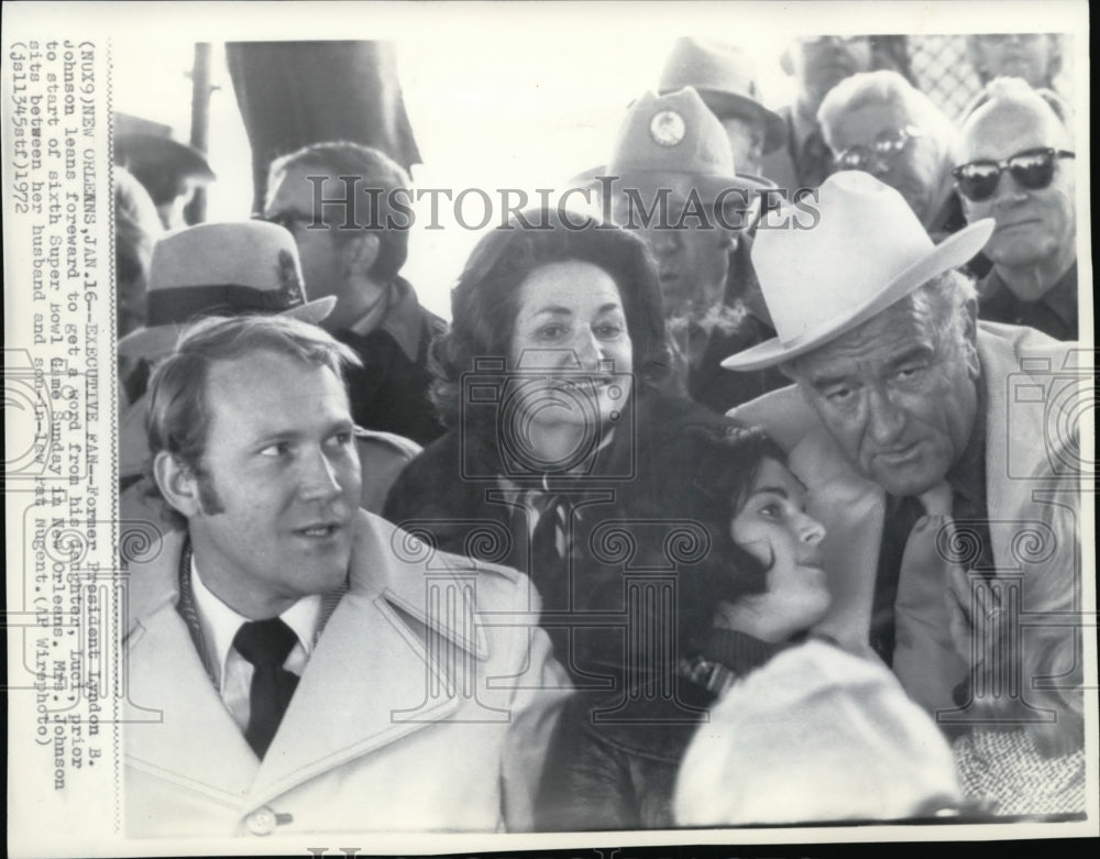 1972 Press Photo Lyndon B.Johnson Leans Forward to Get Word from Luci - Historic Images