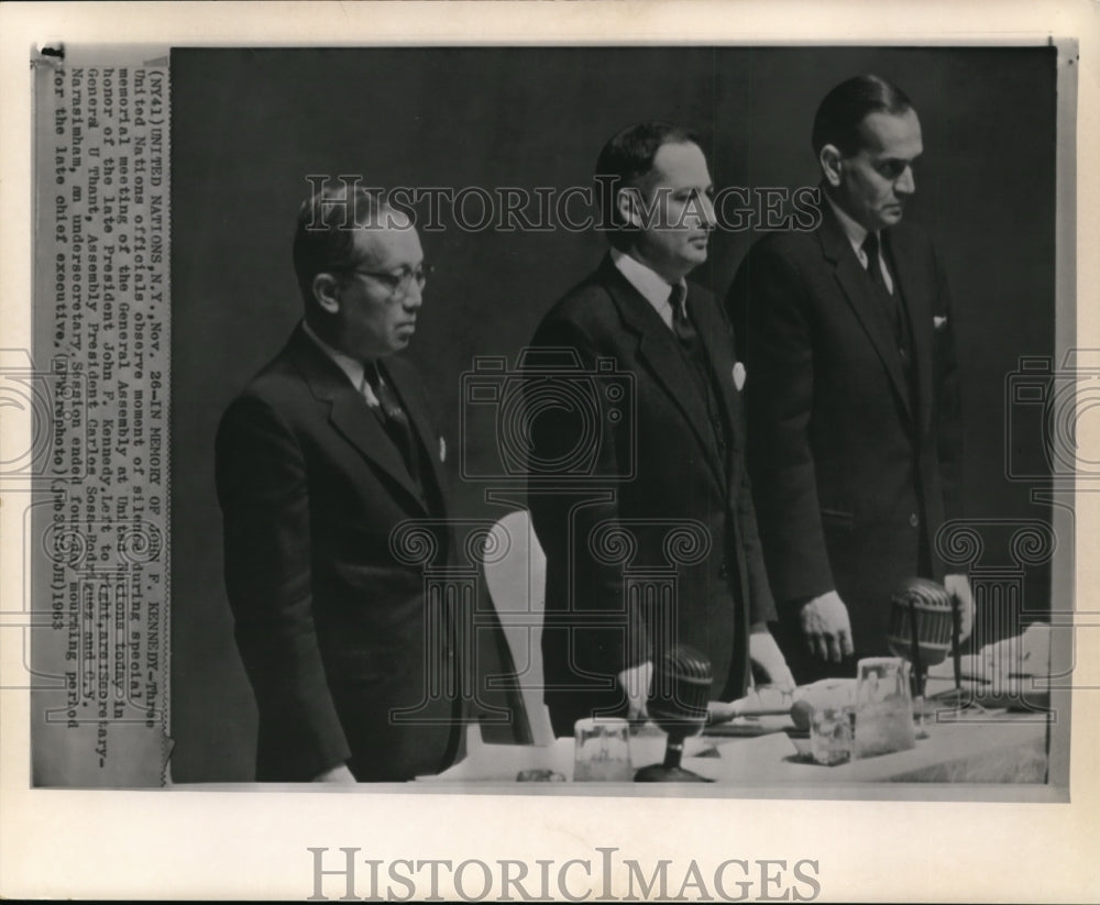 1963 Wire Photo Three United Nations officials observe moment of silence - Historic Images