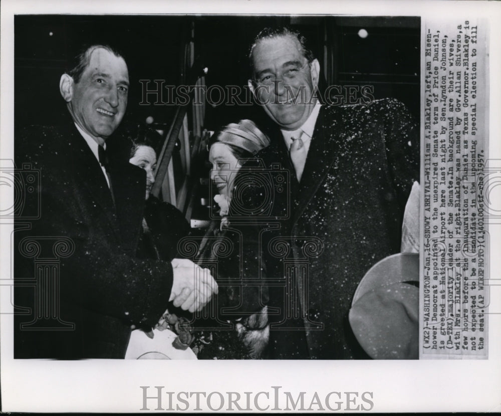 1957 Press Photo William A.Blakley Greeted at National Airport - Historic Images