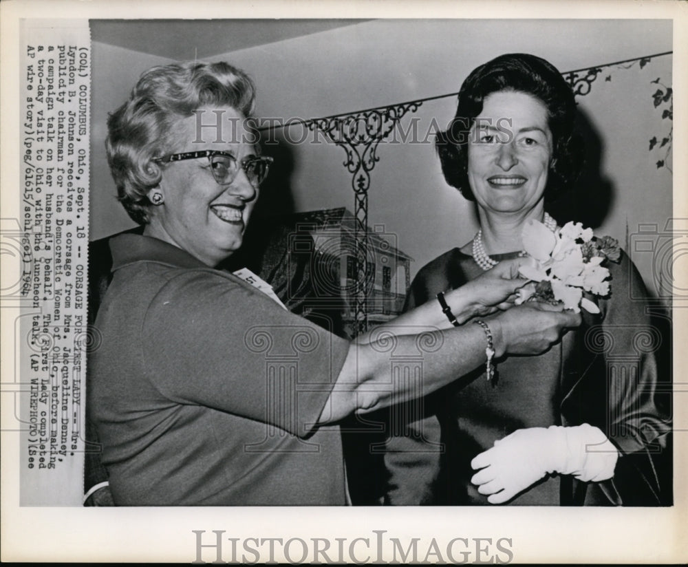 1964 Wire Photo Mrs Lyndon Johnson receives corsage from Mrs Jacqueline Denney - Historic Images