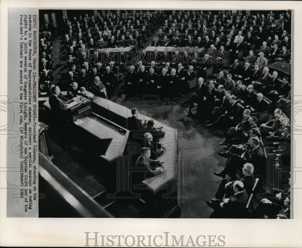 1965 Press Photo President Johnson standing at the rostrum in the House of - Historic Images