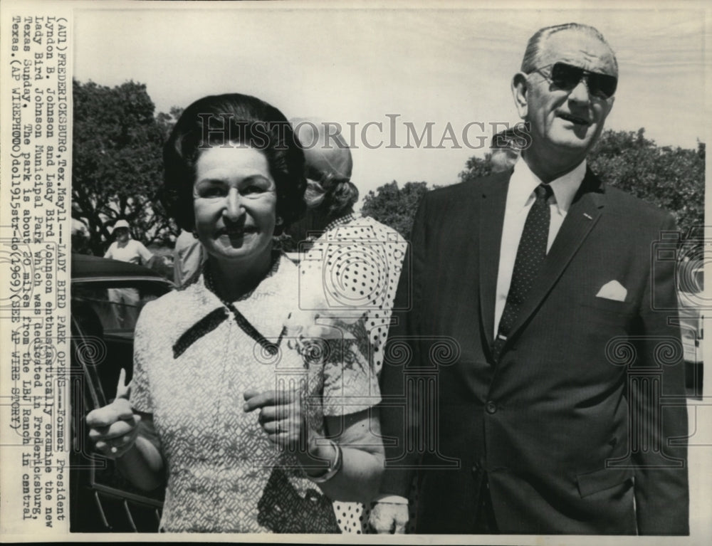 1969 Press Photo Former President Lyndon B. Johnson and Lady Bird Johnson - Historic Images