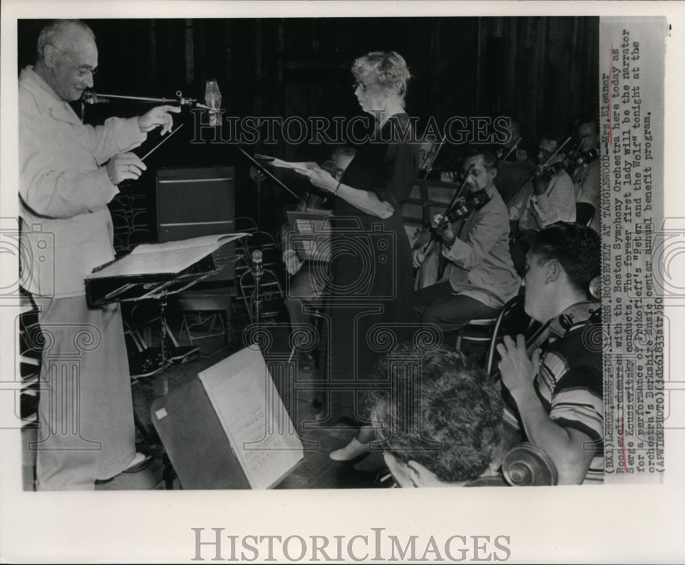 1950 Press Photo Mrs. Eleanor Roosevelt rehearsed with the Boston Symphony - Historic Images