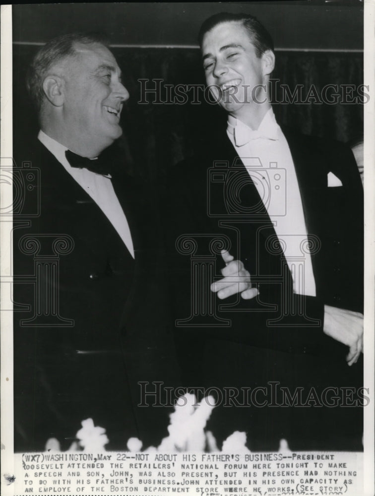 1939 Press Photo Pres Roosevelt &amp; son John at Retailers&#39; Nat&#39;l Forum - Historic Images