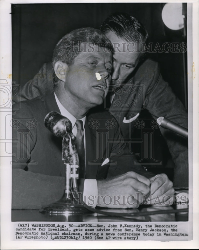 1960 Press Photo Sen John F. Kennedy Gets Advice from Sen.Henry Jackson - Historic Images