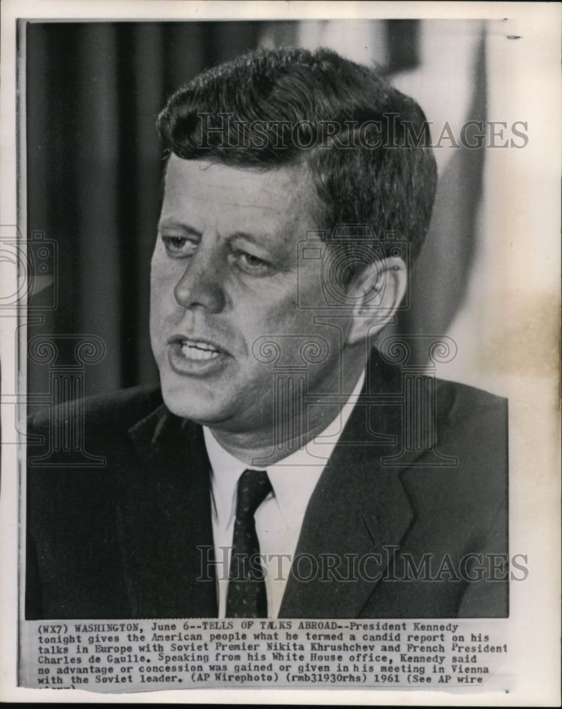 1961 Press Photo Kennedy tells his talks in abroad at White House office - Historic Images