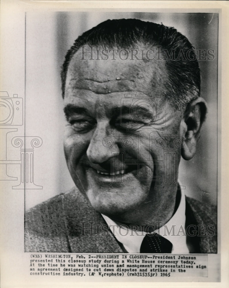 1965 Press Photo President Johnson presented this closeup study during a - Historic Images