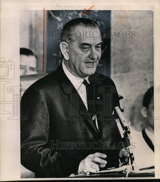 1965 Press Photo Johnson tells American it's time for right to vote at session - Historic Images